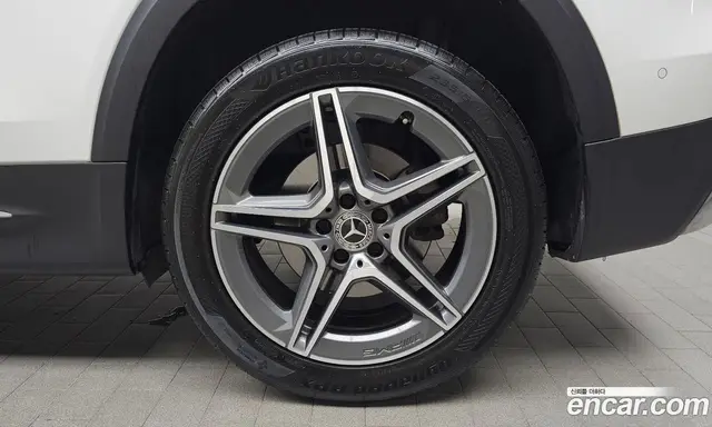 Mercedes-Benz GLB-Class 2021 2.0 автомат (гидро), миниатюра 6
