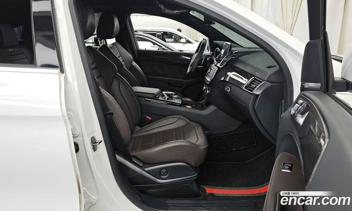 Mercedes-Benz GLE-Class 2019 5.5 автомат (гидро), фото 11 Mercedes-Benz GLE-Class 2019 5.5 автомат (гидро), фото 11