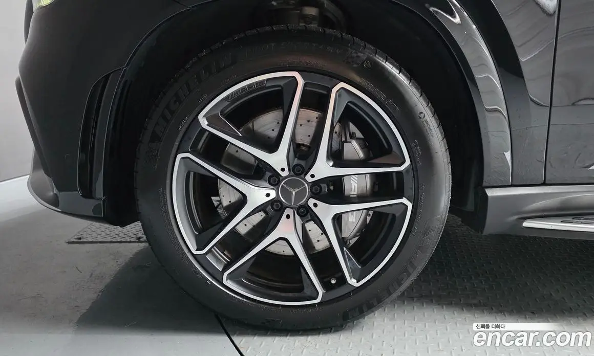 Mercedes-Benz GLE-Class 2022 3.0 автомат (гидро), фото 5 Mercedes-Benz GLE-Class 2022 3.0 автомат (гидро), фото 5