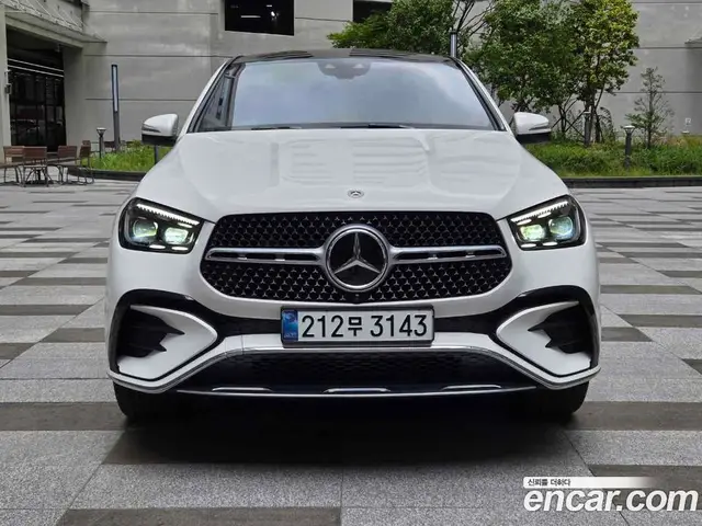 Mercedes-Benz GLE-Class 2023 3.0 автомат (гидро), миниатюра 3 Mercedes-Benz GLE-Class 2023 3.0 автомат (гидро), миниатюра 3