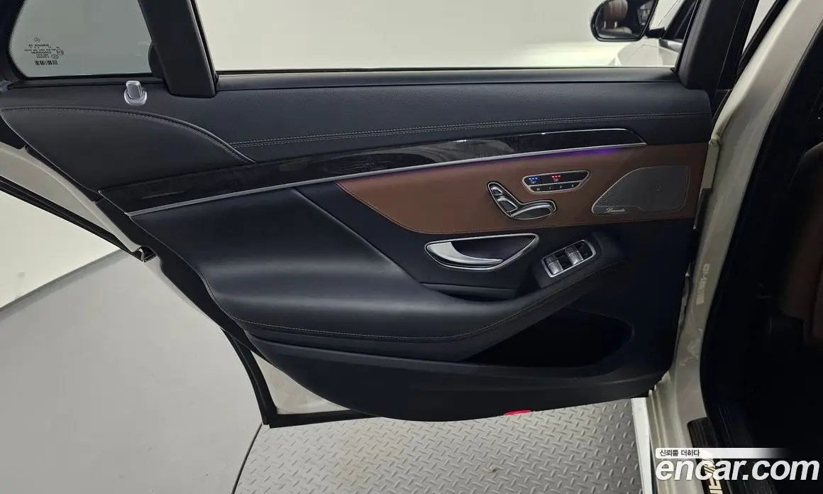 Mercedes-Benz S-Class 2018 4.0 автомат (гидро), фото 15 Mercedes-Benz S-Class 2018 4.0 автомат (гидро), фото 15