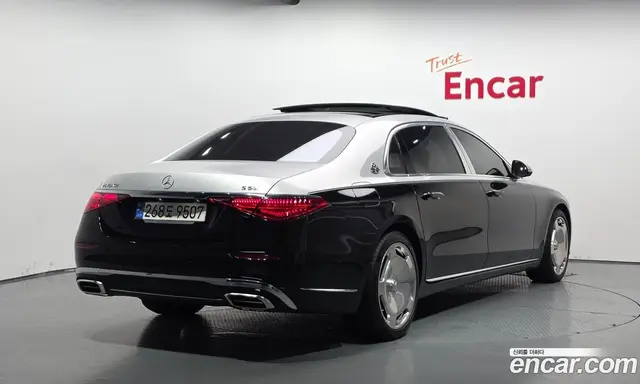 Mercedes-Benz S-Class 2022 4.0 автомат (гидро), миниатюра 2