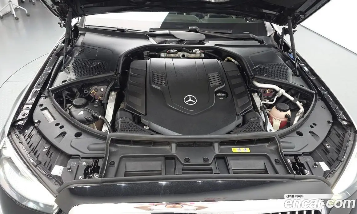 Mercedes-Benz S-Class 2022 4.0 автомат (гидро), фото 6