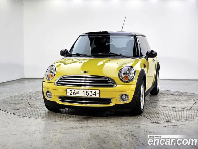 Mini Cooper 2010 1.6 автомат (гидро), миниатюра 2 Mini Cooper 2010 1.6 автомат (гидро), миниатюра 2