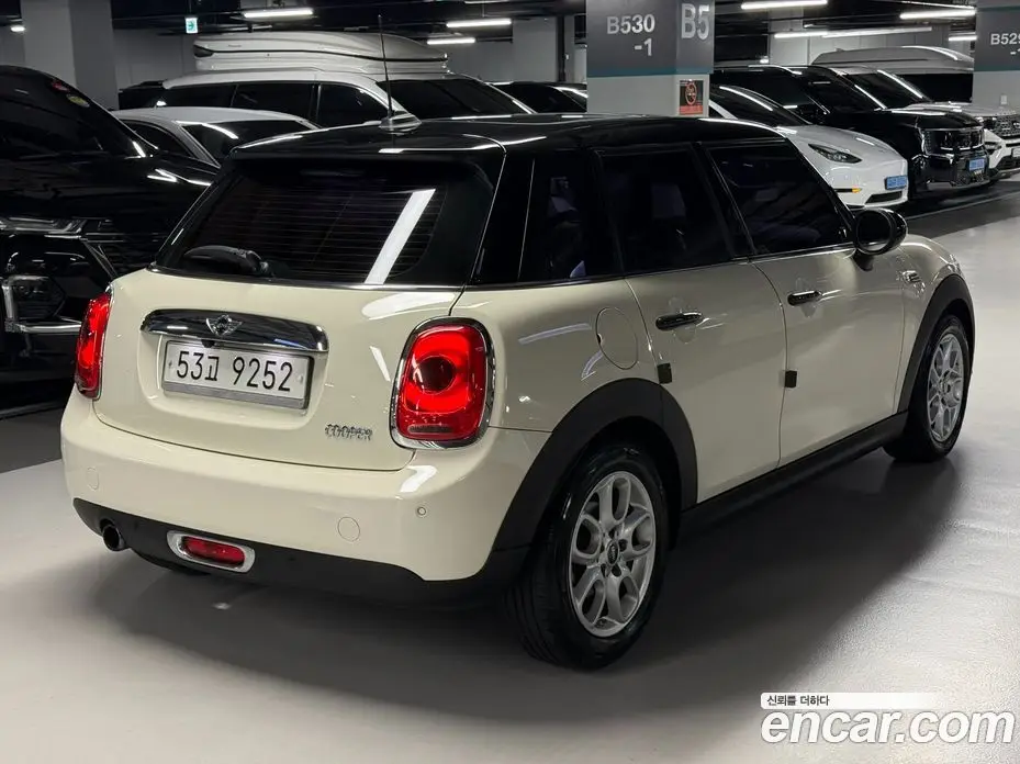 Mini Cooper 2014 1.5 автомат (гидро), фото 4 Mini Cooper 2014 1.5 автомат (гидро), фото 4