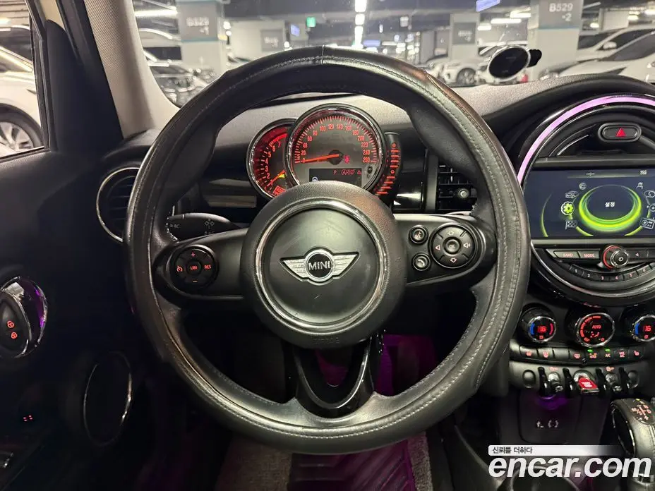 Mini Cooper 2014 1.5 автомат (гидро), фото 8 Mini Cooper 2014 1.5 автомат (гидро), фото 8