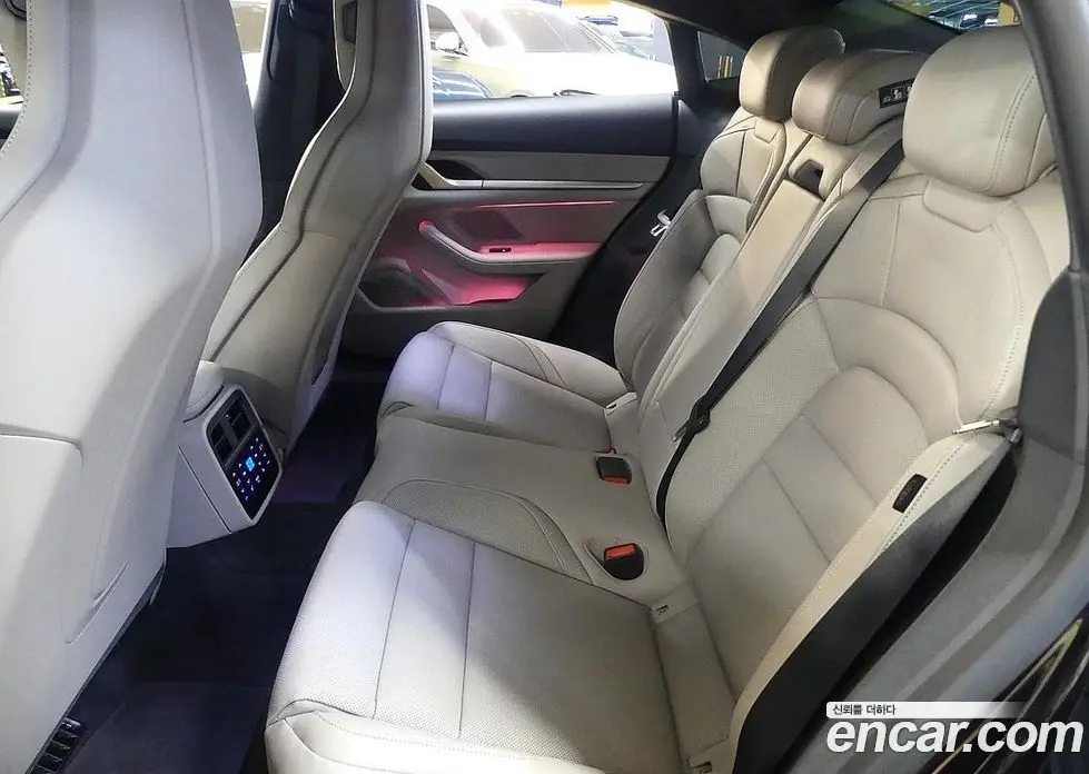 Porsche Taycan 2025 0.1 автомат (гидро), фото 15 Porsche Taycan 2025 0.1 автомат (гидро), фото 15