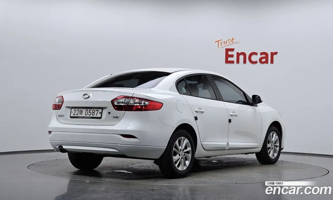 Renault (Samsung) SM3 2016 1.6 автомат (гидро), фото 1 Renault (Samsung) SM3 2016 1.6 автомат (гидро), фото 1