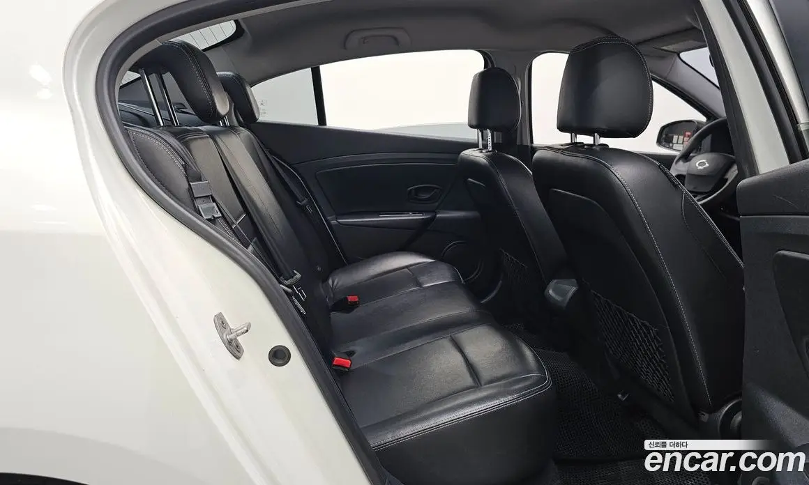 Renault (Samsung) SM3 2016 1.6 автомат (гидро), фото 17 Renault (Samsung) SM3 2016 1.6 автомат (гидро), фото 17