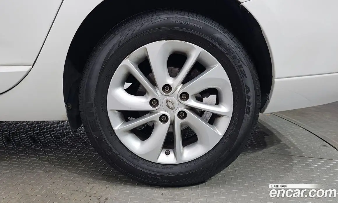 Renault (Samsung) SM3 2016 1.6 автомат (гидро), фото 6 Renault (Samsung) SM3 2016 1.6 автомат (гидро), фото 6