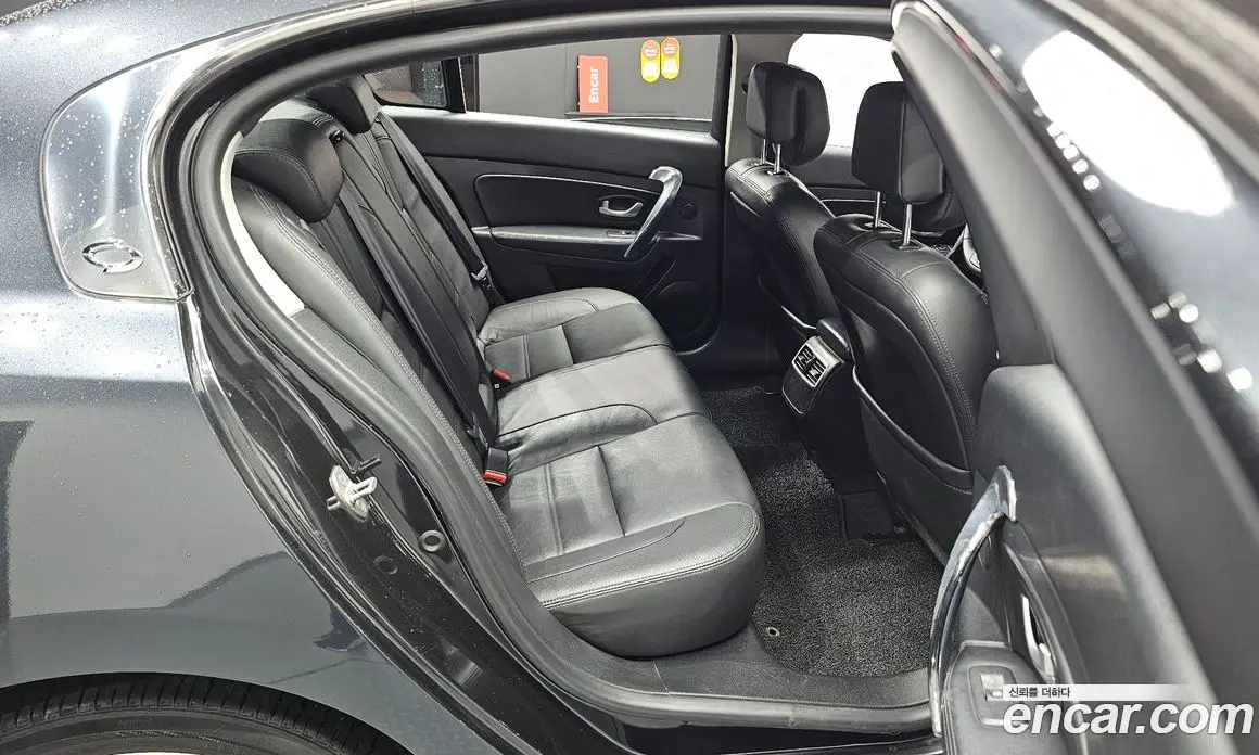 Renault (Samsung) SM5 2015 1.5 автомат (гидро), фото 16 Renault (Samsung) SM5 2015 1.5 автомат (гидро), фото 16
