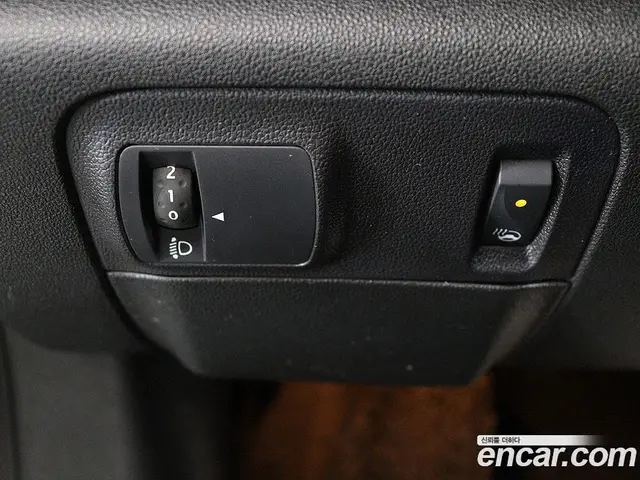 Renault (Samsung) SM6 2017 2.0 автомат (гидро), миниатюра 12