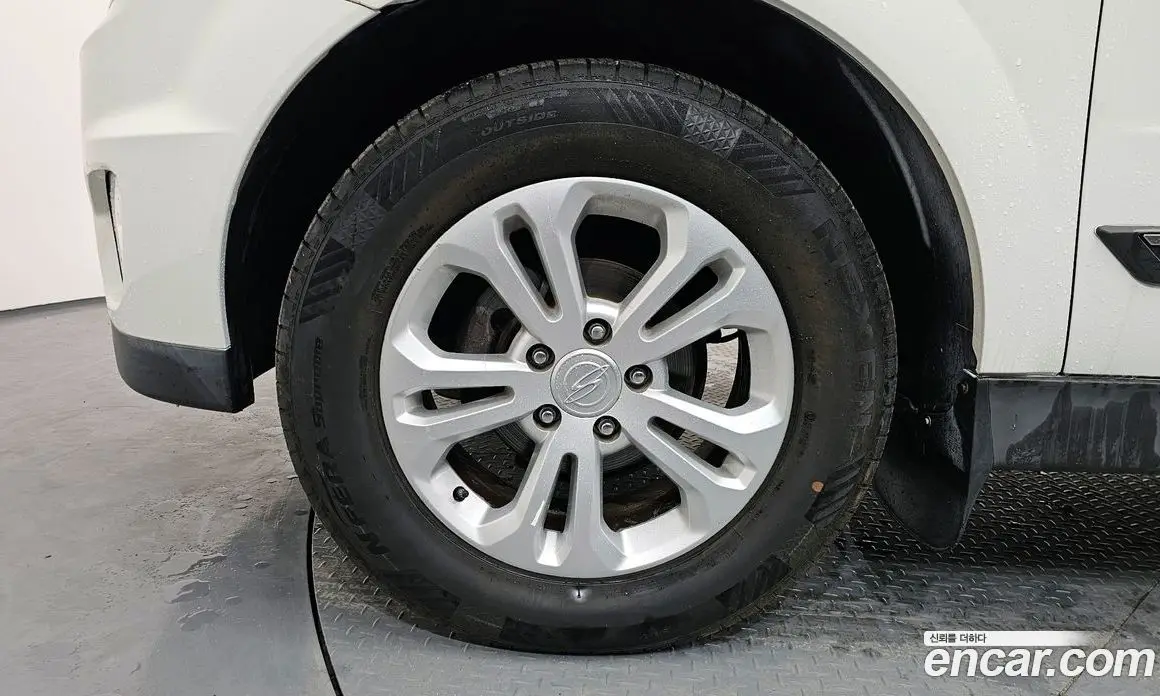 SsangYong Korando 2015 2.0 автомат (гидро), фото 5 SsangYong Korando 2015 2.0 автомат (гидро), фото 5