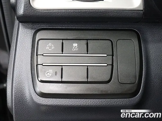 SsangYong TIBOLI 2015 1.6 автомат (гидро), миниатюра 11