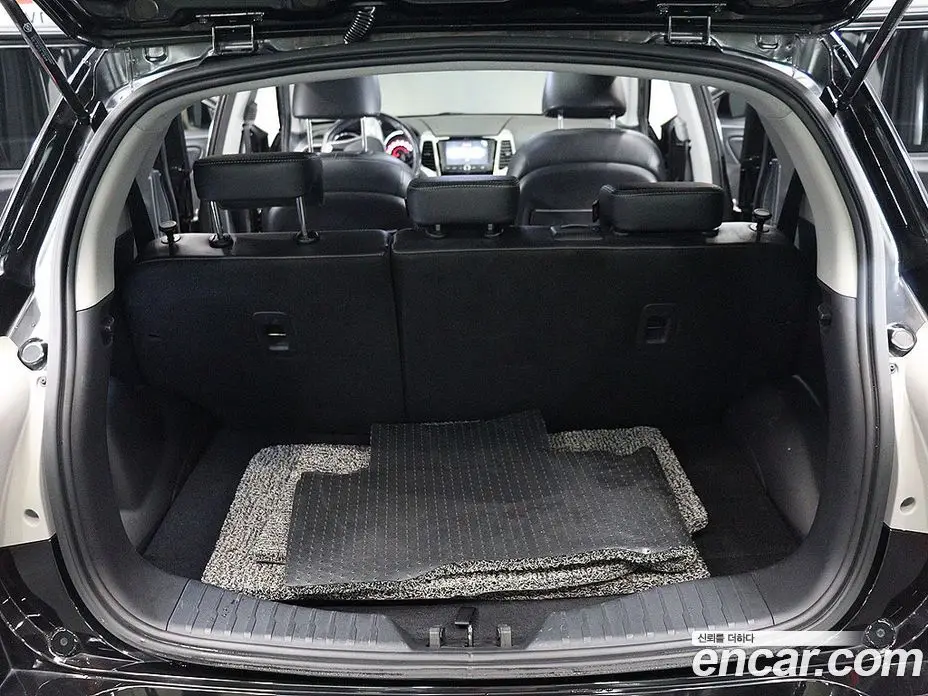 SsangYong TIBOLI 2015 1.6 автомат (гидро), фото 12