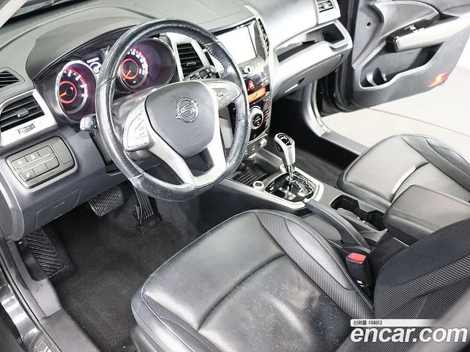 SsangYong TIBOLI 2015 1.6 автомат (гидро), фото 17