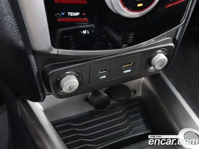 SsangYong TIBOLI 2015 1.6 автомат (гидро), миниатюра 10