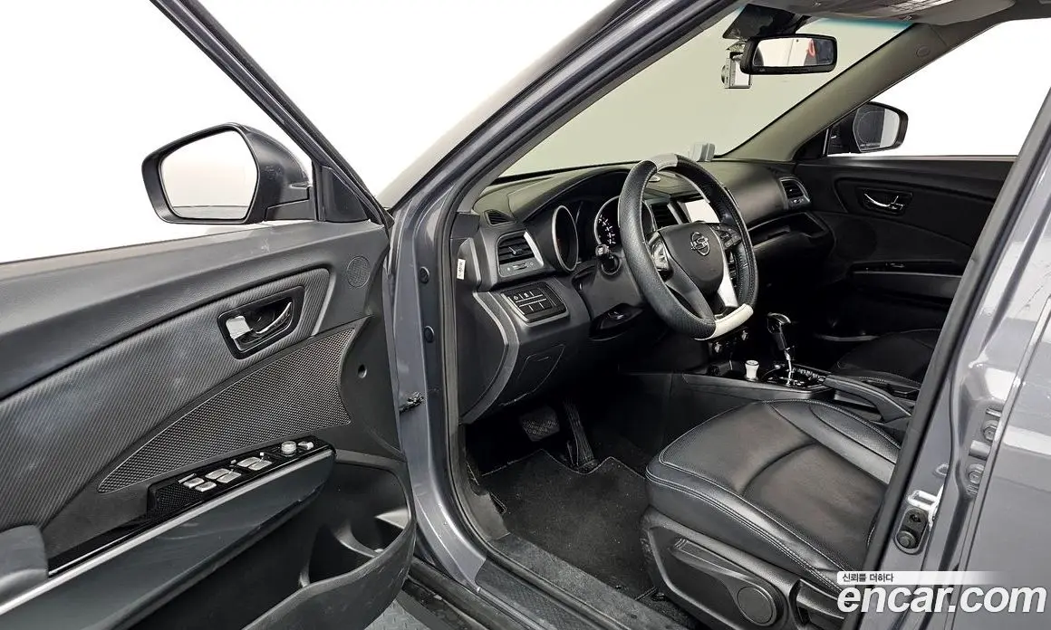 SsangYong TIBOLI 2018 1.6 автомат (гидро), фото 10 SsangYong TIBOLI 2018 1.6 автомат (гидро), фото 10