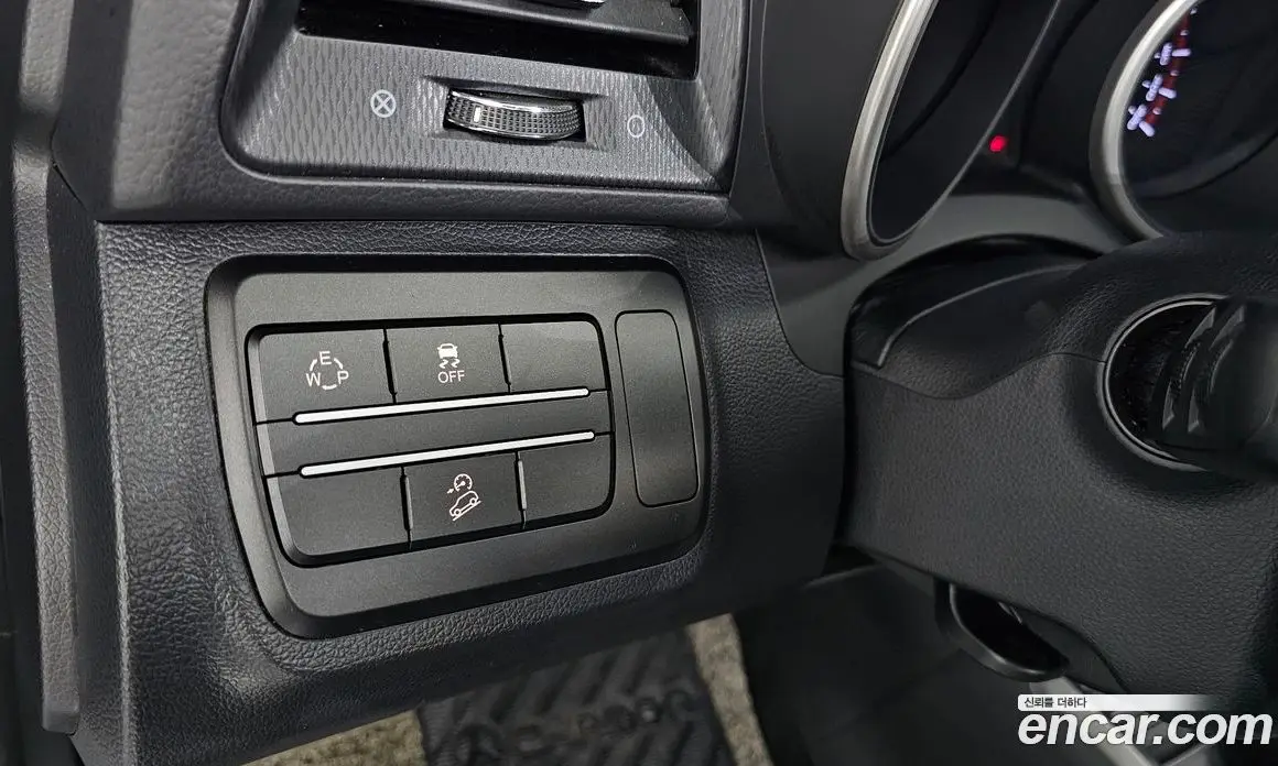 SsangYong TIBOLI 2018 1.6 автомат (гидро), фото 16