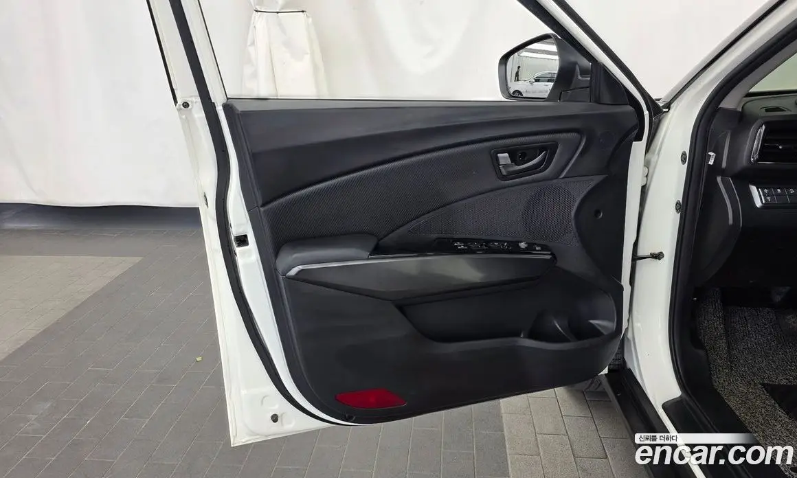 SsangYong TIBOLI 2020 1.5 автомат (гидро), фото 14 SsangYong TIBOLI 2020 1.5 автомат (гидро), фото 14