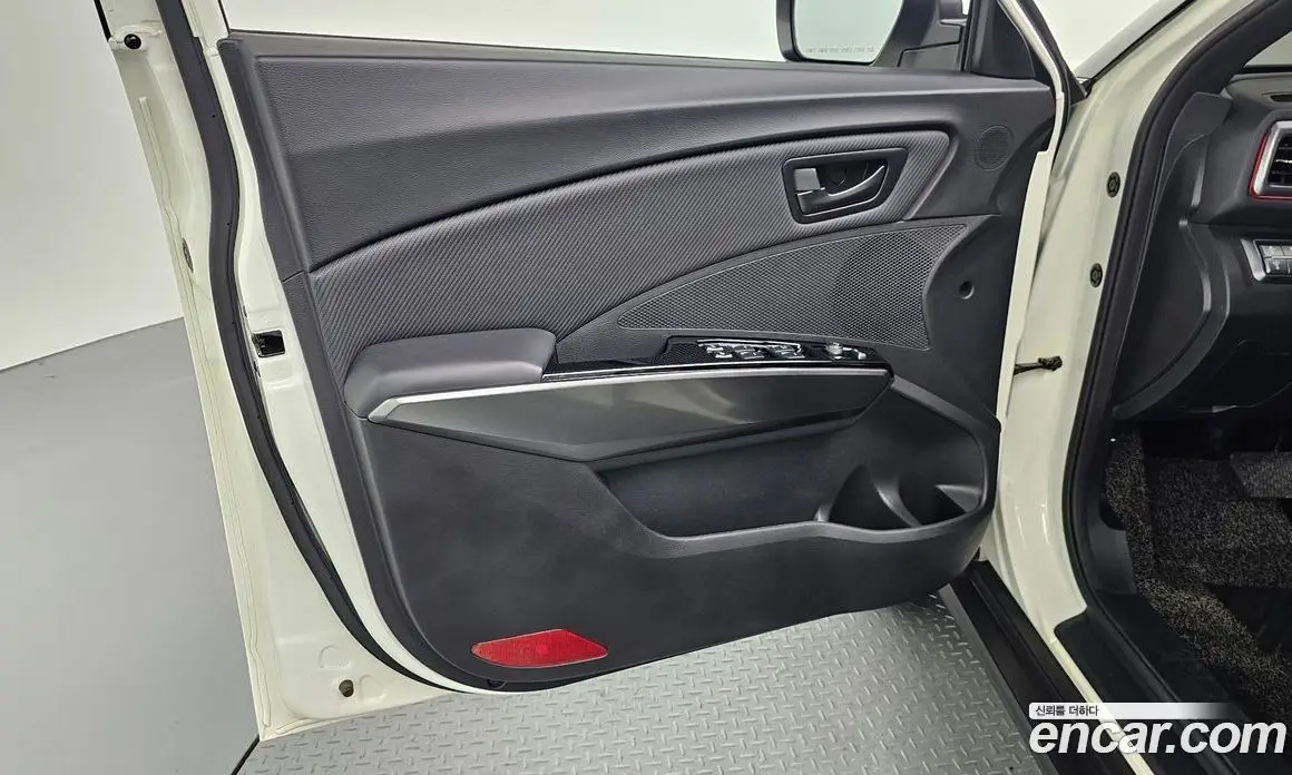 SsangYong TIBOLI 2020 1.5 автомат (гидро), фото 14 SsangYong TIBOLI 2020 1.5 автомат (гидро), фото 14
