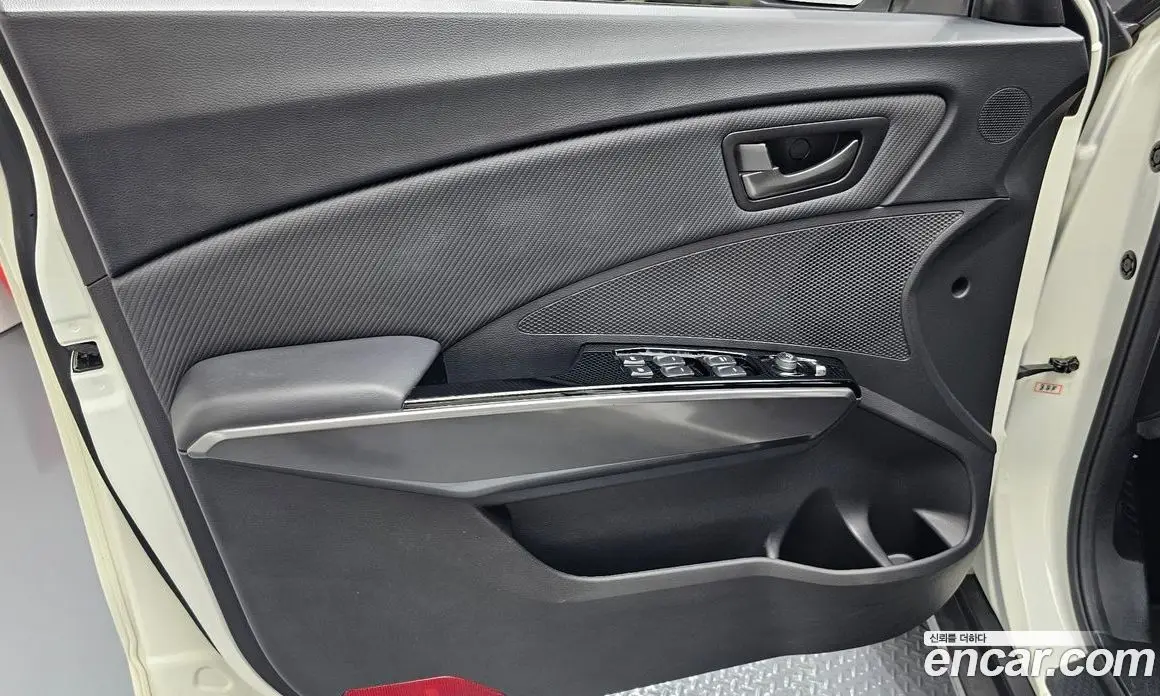 SsangYong TIBOLI 2020 1.5 автомат (гидро), фото 13 SsangYong TIBOLI 2020 1.5 автомат (гидро), фото 13