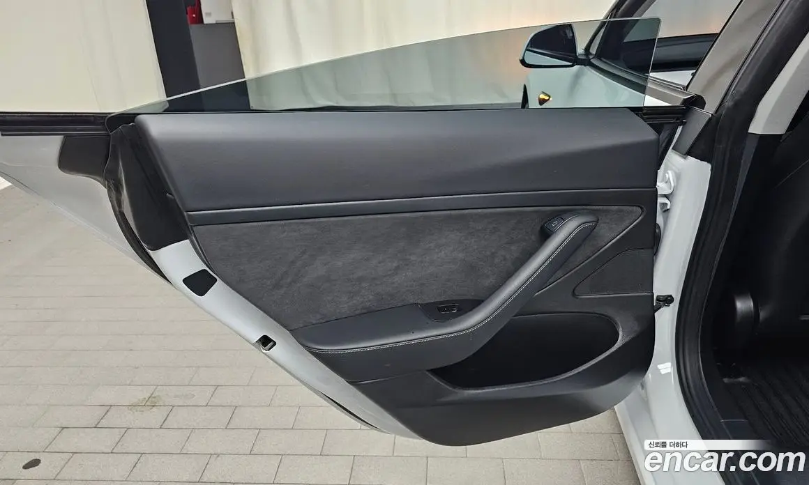 Tesla Model 3 2021 0.2 автомат (гидро), фото 14 Tesla Model 3 2021 0.2 автомат (гидро), фото 14