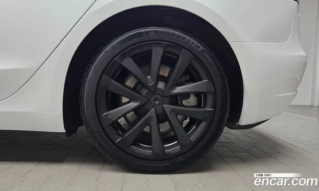 Tesla Model 3 2021 0.2 автомат (гидро), миниатюра 6 Tesla Model 3 2021 0.2 автомат (гидро), миниатюра 6