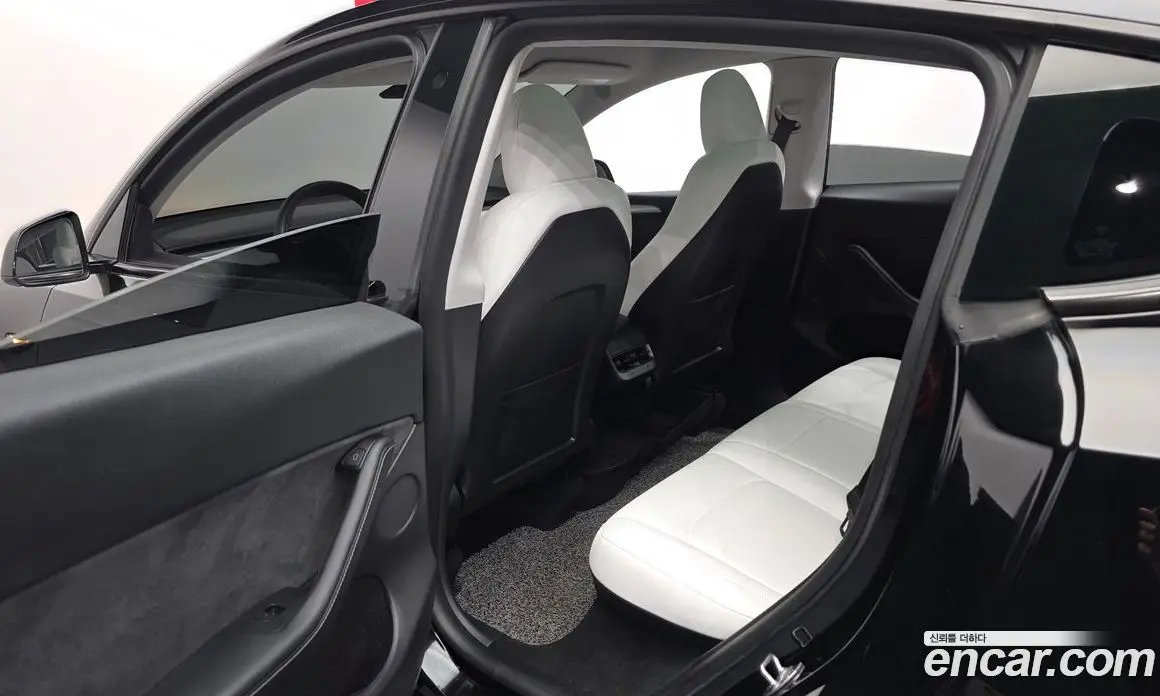 Tesla Model Y 2023 0.2 автомат (гидро), фото 16 Tesla Model Y 2023 0.2 автомат (гидро), фото 16
