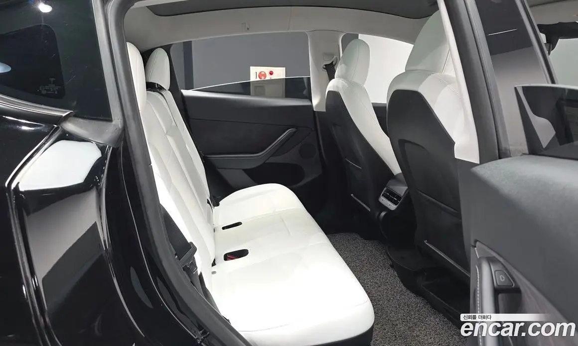 Tesla Model Y 2023 0.2 автомат (гидро), фото 18 Tesla Model Y 2023 0.2 автомат (гидро), фото 18