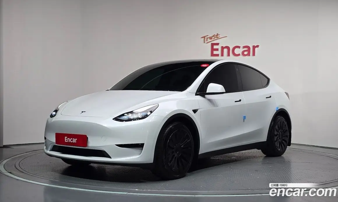 Tesla Model Y 2024 0.2 автомат (гидро), фото 1 Tesla Model Y 2024 0.2 автомат (гидро), фото 1