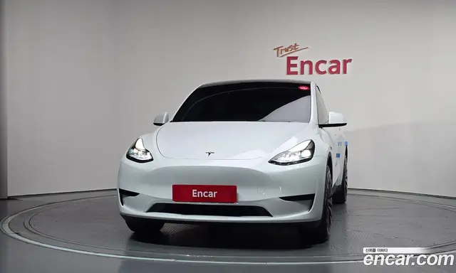 Tesla Model Y 2024 0.2 автомат (гидро), миниатюра 3 Tesla Model Y 2024 0.2 автомат (гидро), миниатюра 3