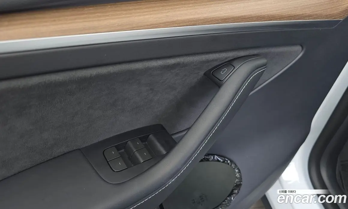 Tesla Model Y 2024 0.2 автомат (гидро), фото 27 Tesla Model Y 2024 0.2 автомат (гидро), фото 27