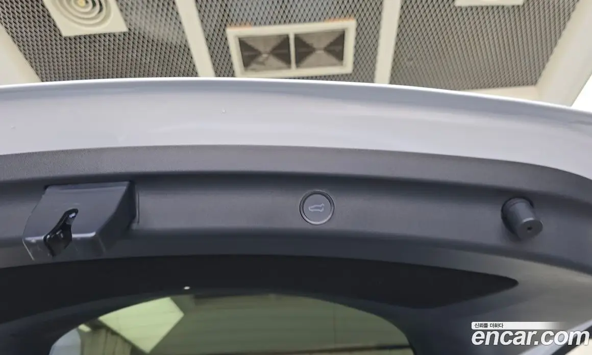 Tesla Model Y 2024 0.2 автомат (гидро), фото 30 Tesla Model Y 2024 0.2 автомат (гидро), фото 30