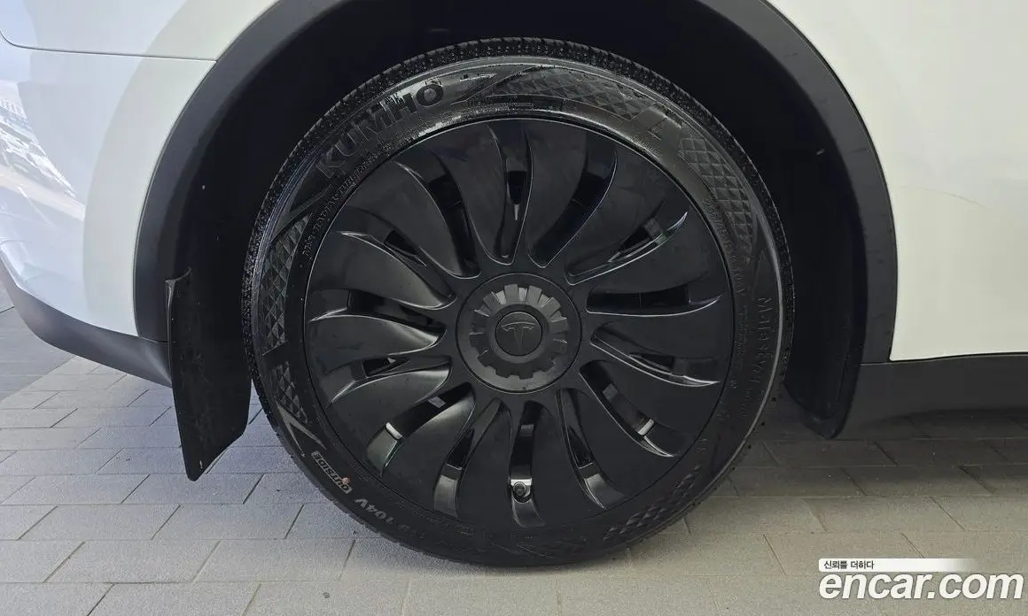 Tesla Model Y 2024 0.2 автомат (гидро), фото 5 Tesla Model Y 2024 0.2 автомат (гидро), фото 5