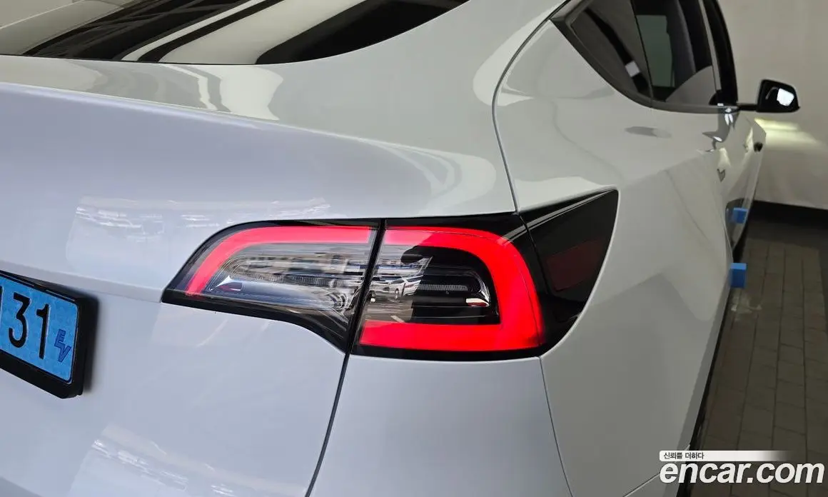 Tesla Model Y 2024 0.2 автомат (гидро), фото 9 Tesla Model Y 2024 0.2 автомат (гидро), фото 9