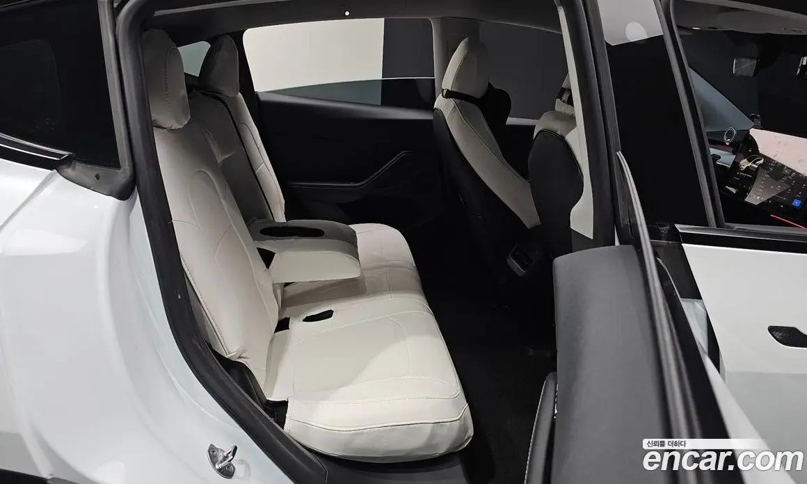 Tesla Model Y 2024 0.2 автомат (гидро), фото 17 Tesla Model Y 2024 0.2 автомат (гидро), фото 17