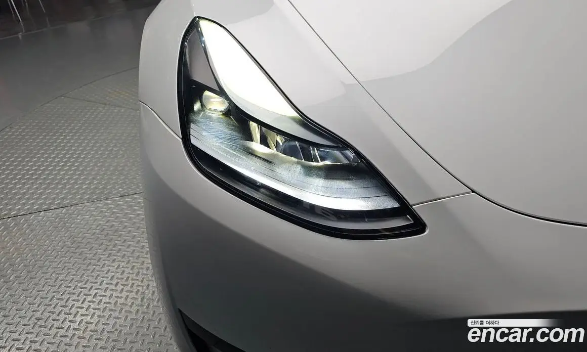 Tesla Model Y 2024 0.2 автомат (гидро), фото 7 Tesla Model Y 2024 0.2 автомат (гидро), фото 7
