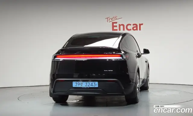 Tesla Model Y 2025 0.2 автомат (гидро), миниатюра 3 Tesla Model Y 2025 0.2 автомат (гидро), миниатюра 3
