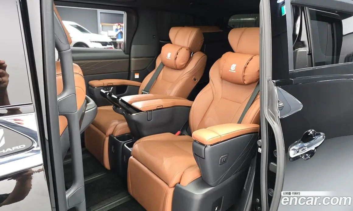 Toyota Alphard 2025 2.5 автомат (гидро), фото 16 Toyota Alphard 2025 2.5 автомат (гидро), фото 16