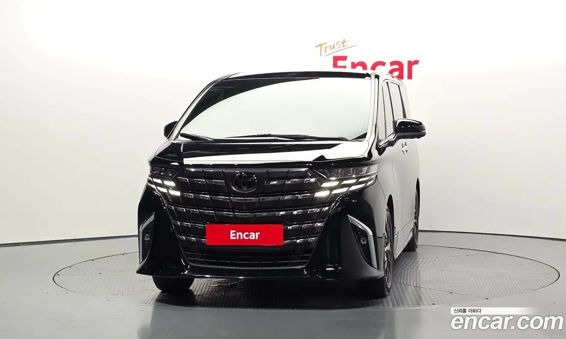 Toyota Alphard 2025 2.5 автомат (гидро), фото 3 Toyota Alphard 2025 2.5 автомат (гидро), фото 3