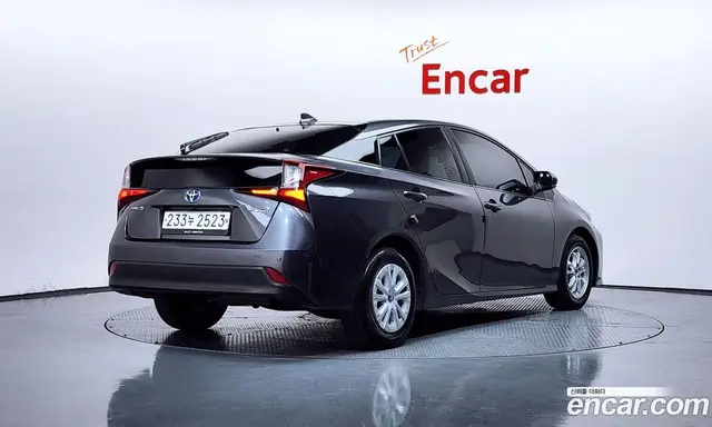 Toyota Prius 2019 1.8 автомат (гидро), миниатюра 2 Toyota Prius 2019 1.8 автомат (гидро), миниатюра 2