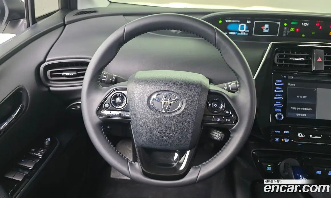 Toyota Prius 2022 1.8 автомат (гидро), фото 20 Toyota Prius 2022 1.8 автомат (гидро), фото 20