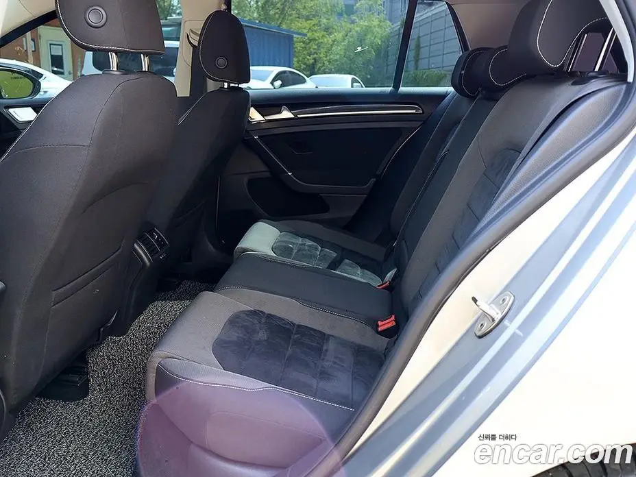 Volkswagen Golf 2013 2.0 автомат (гидро), фото 14 Volkswagen Golf 2013 2.0 автомат (гидро), фото 14