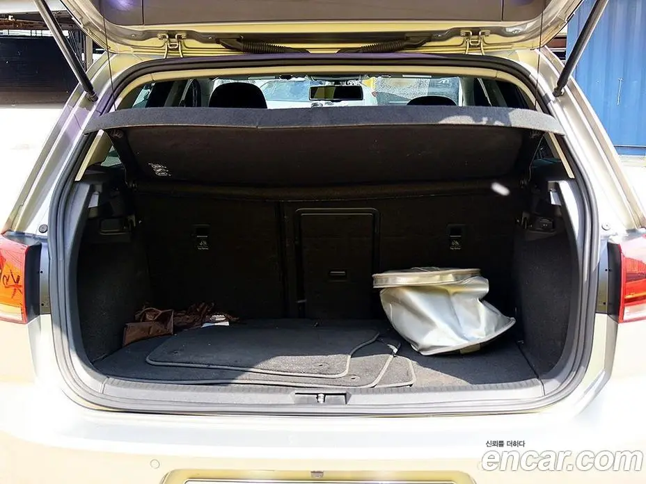 Volkswagen Golf 2013 2.0 автомат (гидро), фото 19 Volkswagen Golf 2013 2.0 автомат (гидро), фото 19
