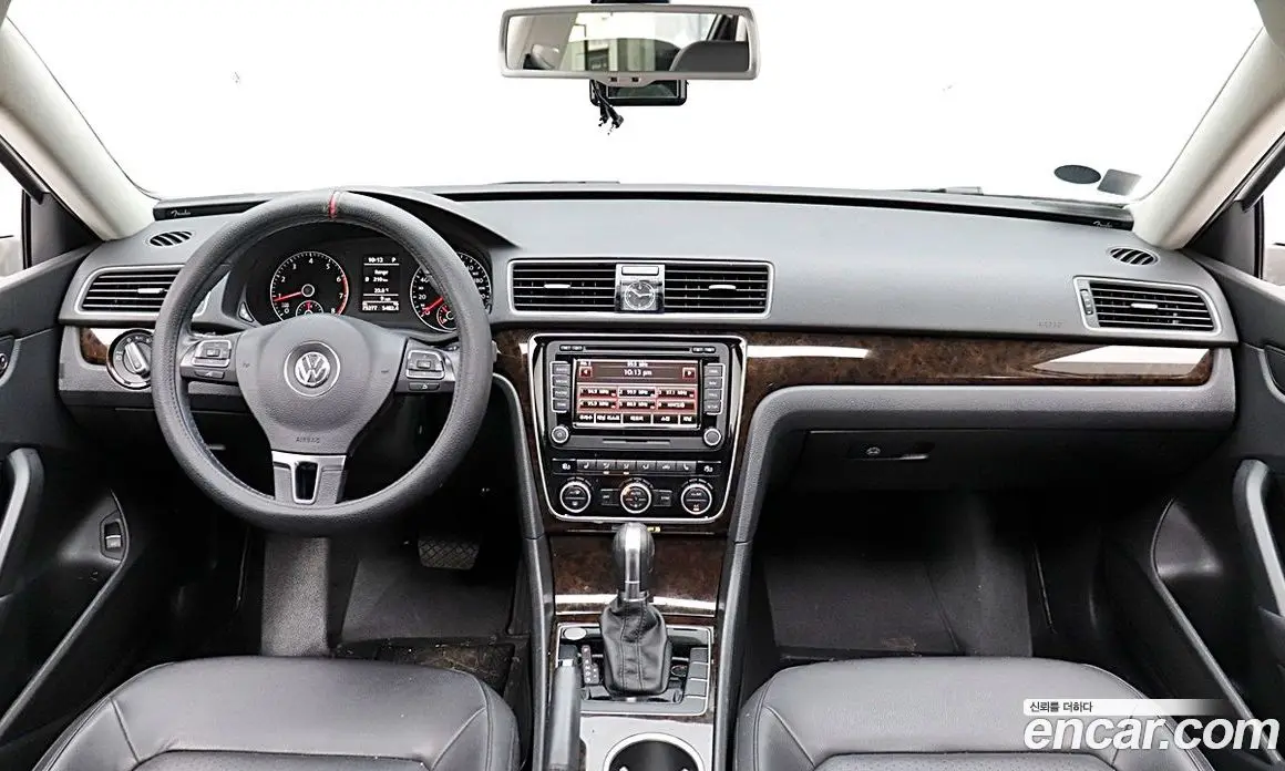 Volkswagen Passat 2015 1.8 автомат (гидро), фото 16 Volkswagen Passat 2015 1.8 автомат (гидро), фото 16