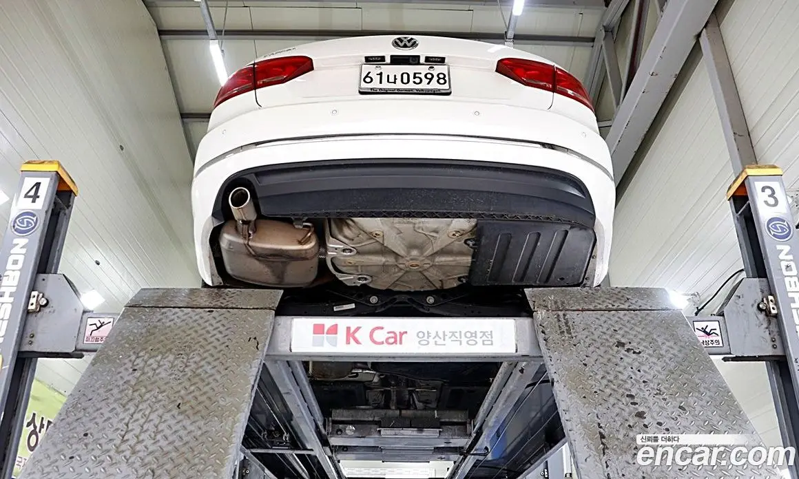 Volkswagen Passat 2015 1.8 автомат (гидро), фото 6 Volkswagen Passat 2015 1.8 автомат (гидро), фото 6