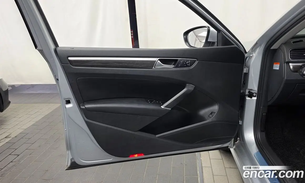 Volkswagen Passat 2018 2.0 автомат (гидро), фото 14 Volkswagen Passat 2018 2.0 автомат (гидро), фото 14