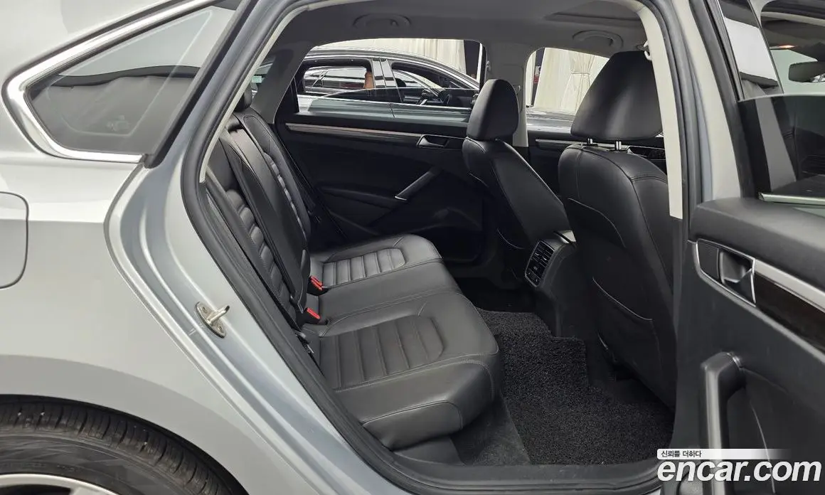 Volkswagen Passat 2018 2.0 автомат (гидро), фото 18 Volkswagen Passat 2018 2.0 автомат (гидро), фото 18