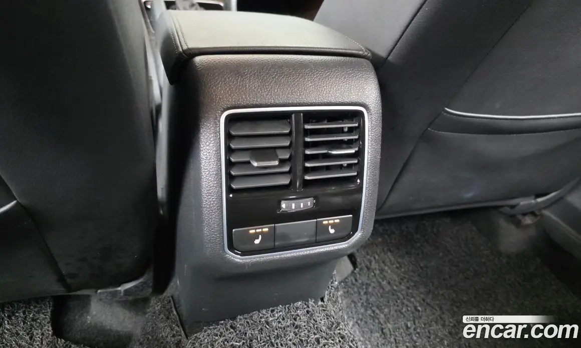 Volkswagen Passat 2018 2.0 автомат (гидро), фото 25 Volkswagen Passat 2018 2.0 автомат (гидро), фото 25